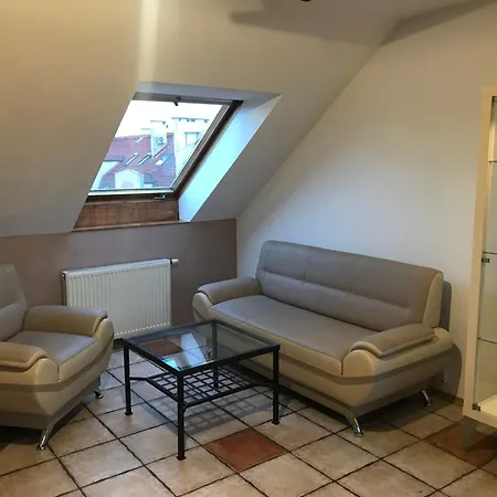 Airport Lounge Apartamento *